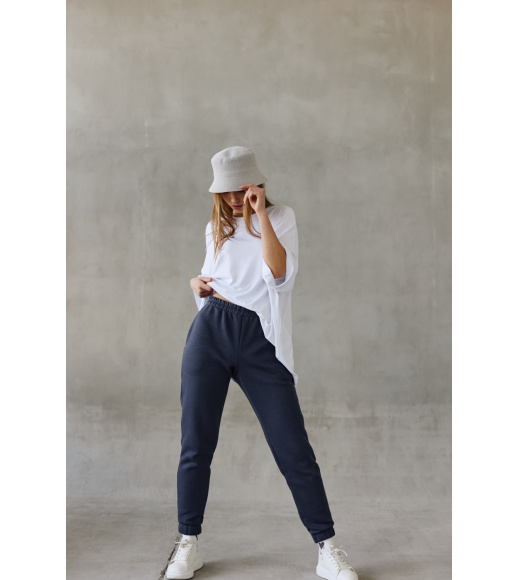 Молочный женский образ одежды (комплект - толстовка и брюки) от Seventeen 76