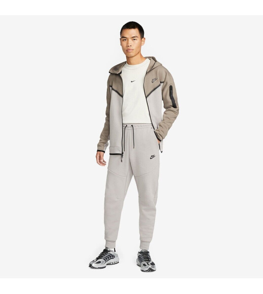 Спортивные штаны Nike Sportswear Tech Fleece Joggers (DV0538-016)