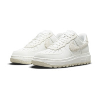 Кроссовки унисекс Nike Air Force 1 Luxe (DD9605-100)