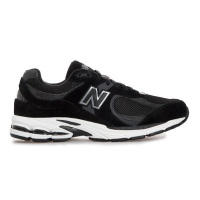 Черные кроссовки мужские New Balance 2002R (M2002RBK)