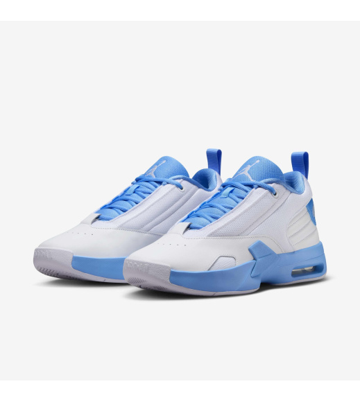 Белые кроссовки женские Jordan Max Aura 6 (FQ7943-100)