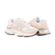 Бежевые кроссовки женские New Balance 9060 (U9060WNA)