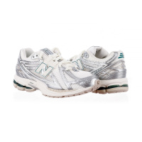 Белые кроссовки мужские New Balance 1906R (M1906REE)