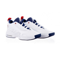 Белые кроссовки мужские Jordan Max Aura 6 (FQ8298-100) Белые кроссовки мужские Jordan Max Aura 6 (FQ8298-100)