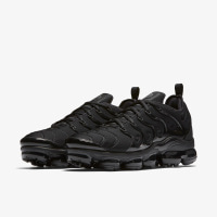 Чоловічі кросівки NIKE AIR VAPORMAX PLUS 924453-004