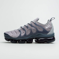 Серые кроссовки мужские NIKE AIR VAPORMAX PLUS 924453-019