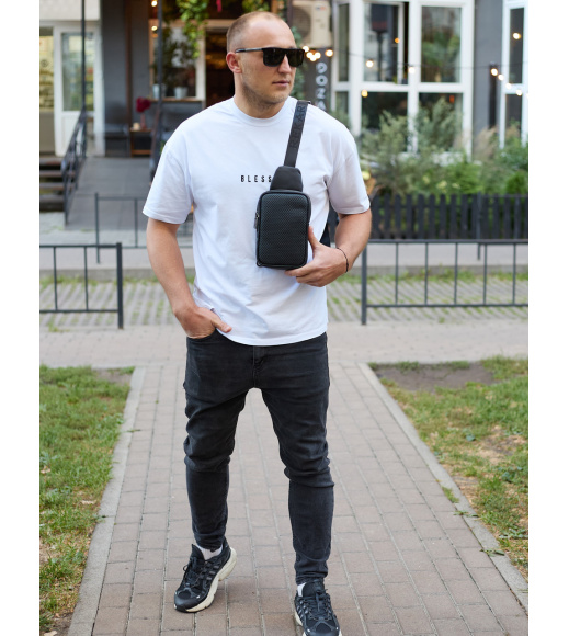 Мужская сумка-слинг через плечо 13х20х5, бананка нагрудная с узором для телефона, черная