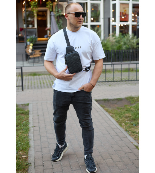 Мужская сумка-слинг через плечо 13х20х5, бананка нагрудная с узором для телефона, черная