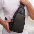Мужской слинг кожаный 32х18х8, сумка рюкзак на плече зернистый, бананка для документов23242 черная