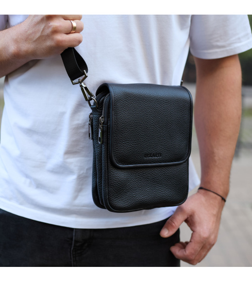 Мужская сумка барсетка на одно плечо 17.5х22х6, нагрудный мессенджер для телефона, черный