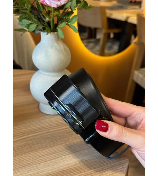 Мужской кожаный ремень с пряжкой автомат 4978