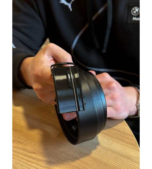 Мужской кожаный ремень с пряжкой автомат 4978