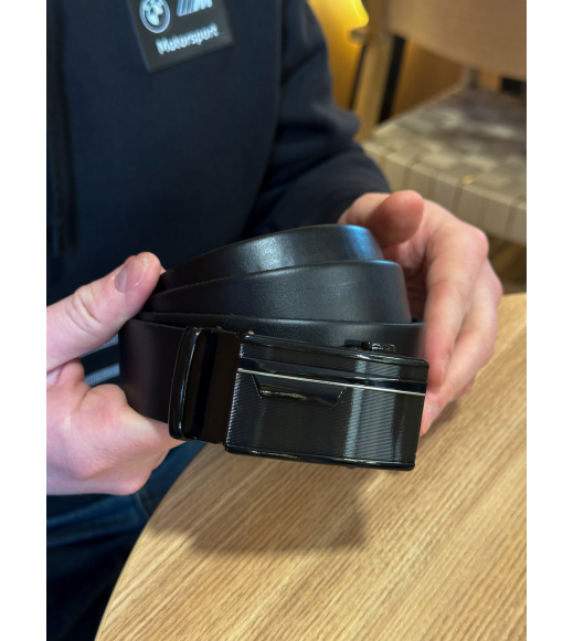 Мужской кожаный ремень с пряжкой автомат 4978