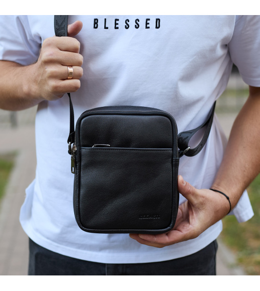 Мужская сумка через плечо, гладкая кожа 20х16х6, мессенджер для города, барсетка для телефона и документов, черная