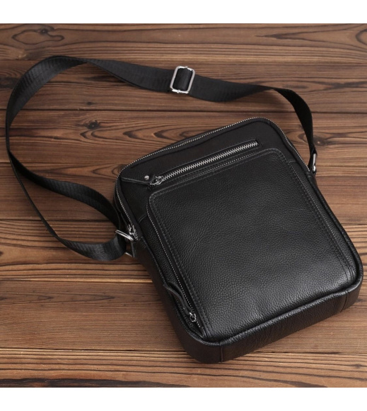 Кожаная мужская сумка-барсетка через плечо 22х26х7/мессенджер для телефона и документов, черный