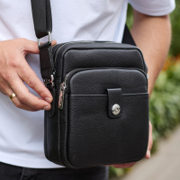 Мужская кожаная универсальная сумка 24х20х8, барсетка из кожи, сумочка для мужчин с регулировкой ручки, черная