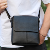 Кожаная мужская сумка-мессенджер 21х23х5.5, сумка планшет через плечо Tiding Bag 48450 черная