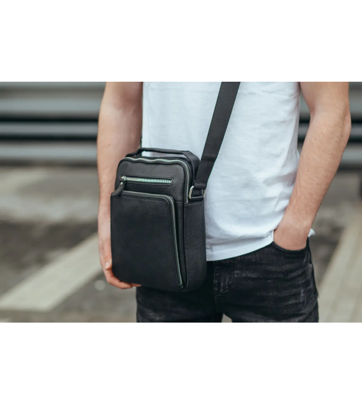 Кожаная мужская сумка-барсетка через плечо 22х26х7/мессенджер для телефона и документов, черный