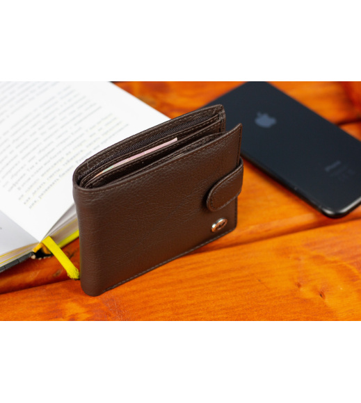 Кожаный мужской портмоне на кнопке ST Leather ST104 Коричневый