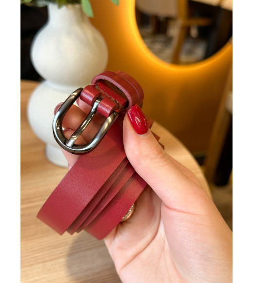 Кожаный женский ремень красного цвета 4711