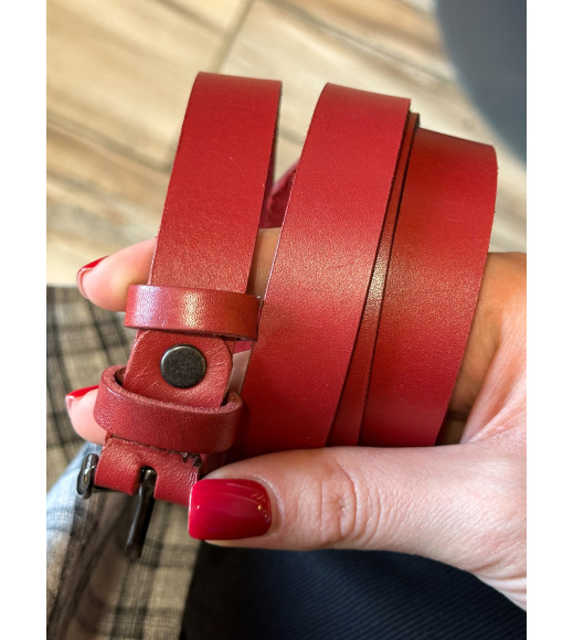 Кожаный женский ремень красного цвета 4711