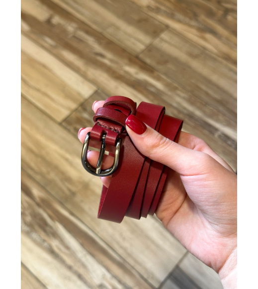 Кожаный женский ремень красного цвета 4711