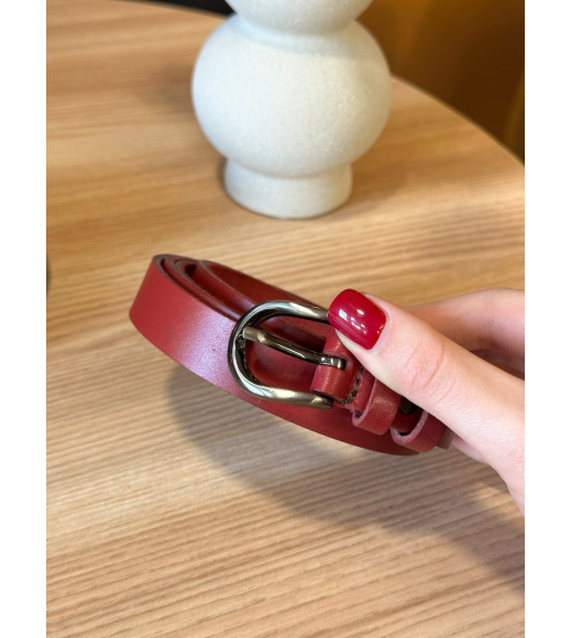 Кожаный женский ремень красного цвета 4711