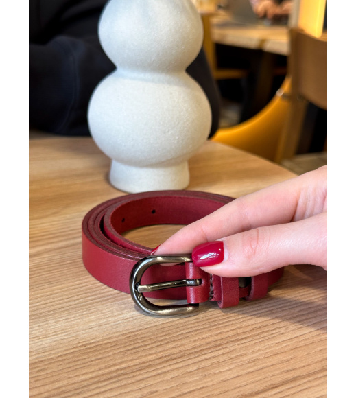 Кожаный женский ремень красного цвета 4711