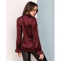 Бордовая шелковая блуза с воланами и рюшами
