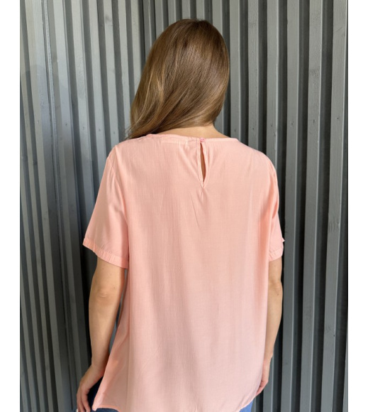 Персиковая свободная блузка с карманами