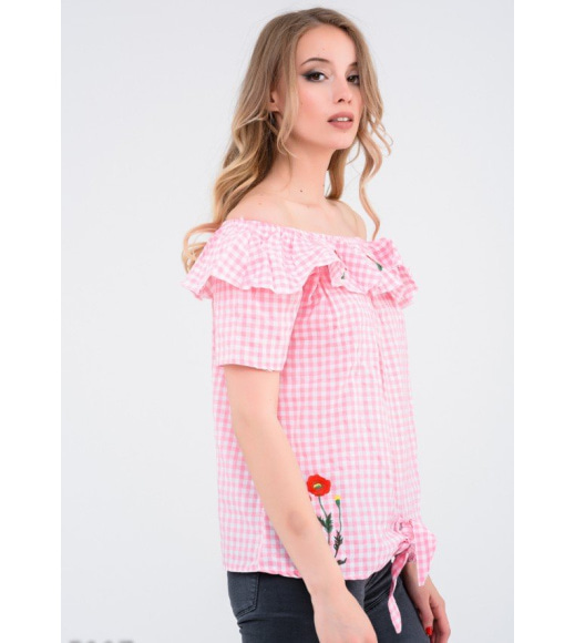 Рожева картата блузка з коміром-воланом і вишивкою