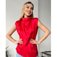 Красная шелковая блуза без рукавов