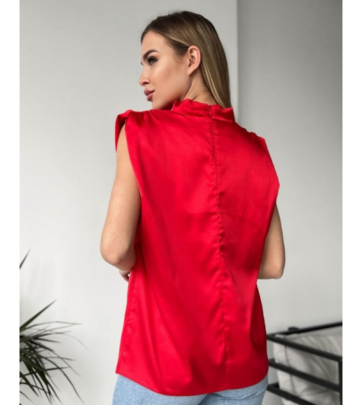 Червона шовкова блуза без рукавів