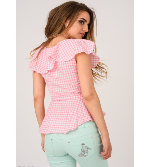 Розовая клетчатая блузка с баской под пояс