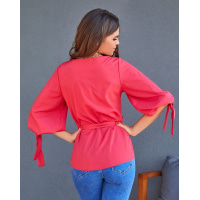 Червона блуза з об`ємними рукавами