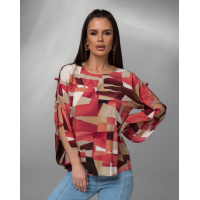 Блуза с вырезами и абстрактным принтом