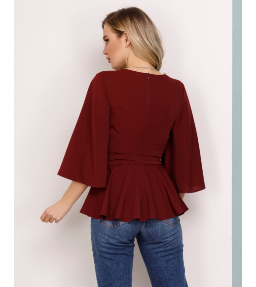 Бордова блуза з баскою і оригінальними рукавами