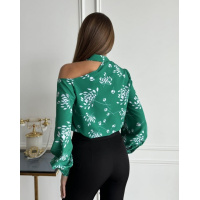 Зелена блузка з відкритим плечем