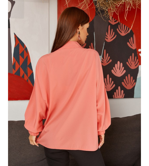 Рожева вільна блуза з клапанами