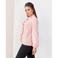 Рожева крепова блуза з рюшами