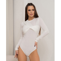 Белое трикотажное боди с драпировкой