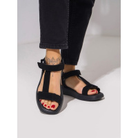 Черные замшевые босоножки на небольшой платформе