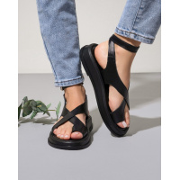 Черные открытые босоножки из натуральной кожи