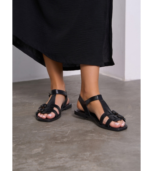 Черные кожаные босоножки с пряжками
