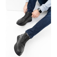 Черные демисезонные ботинки на шнуровке