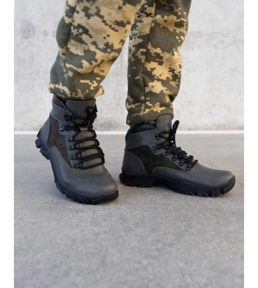Кожаные ботинки на меху в стиле милитари