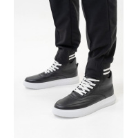 Черно-белые демисезонные ботинки в спортивном стиле