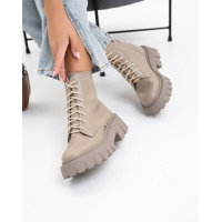 Бежевые кожаные ботинки со шнуровкой