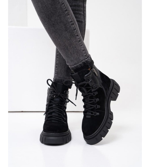 Черные комбинированные ботинки на меху