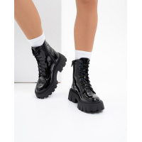 Черные высокие лаковые ботинки